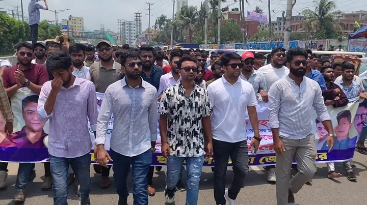 গণতন্ত্র প্রতিষ্ঠা ও দেশ গঠনে ভূমিকা রাখবে ছাত্রদল-মাশফি
