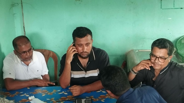 সাভারে ম্যাজিস্ট্রেট পরিচয়ে ওএমএস ডিলারের কাছে চাঁদা দাবি, গ্রেপ্তার ৩